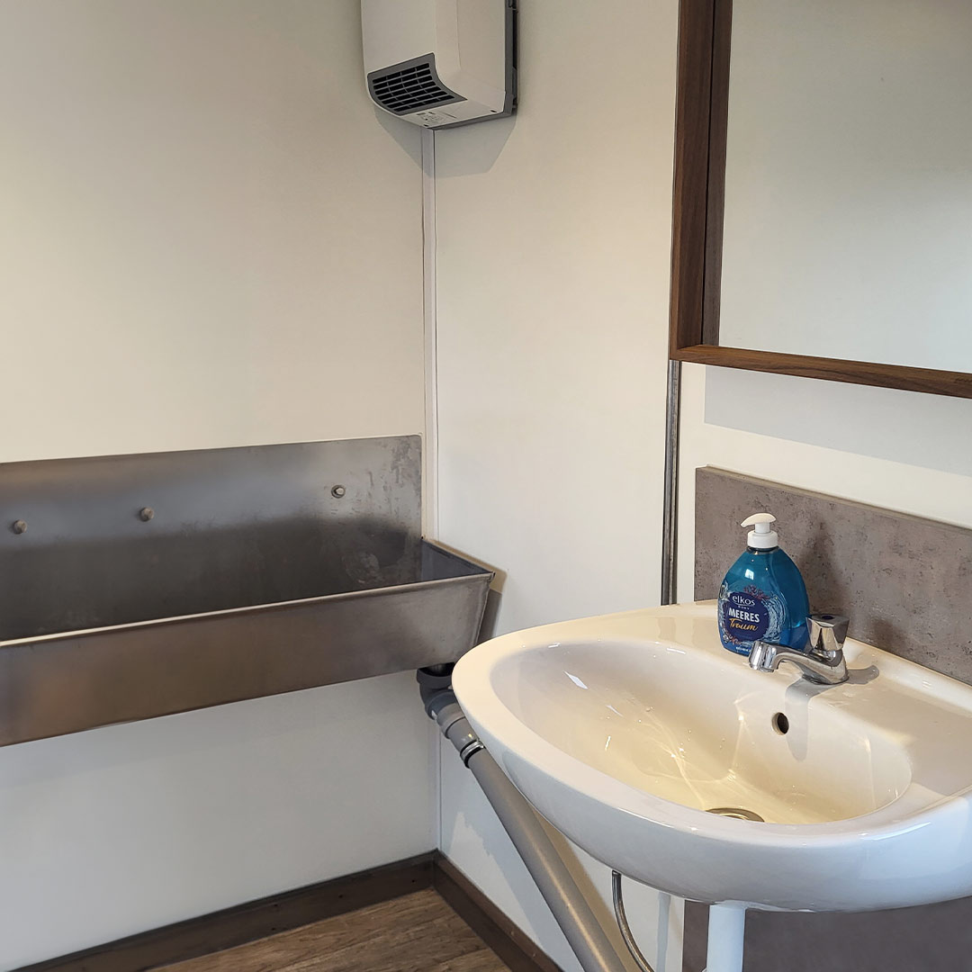 Toilettenwagen